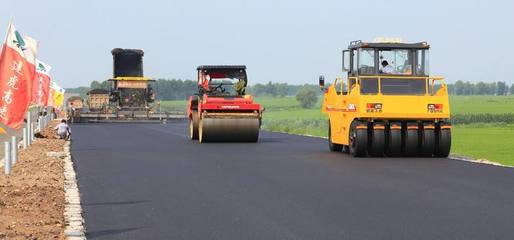 承接馬路高速公路市政道路瀝青路面施工攤鋪修補鋪裝