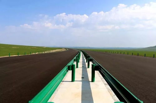 踐行中國標準,蒙古國首條高速公路瀝青路面實現雙幅貫通